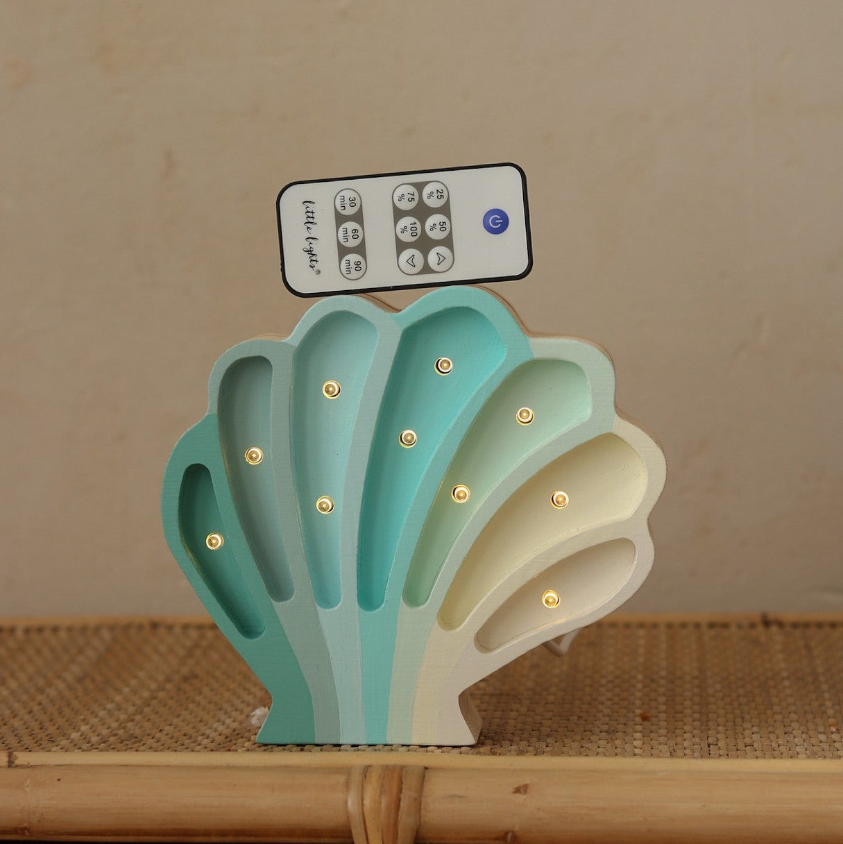 Little Lights Seashell Lamp